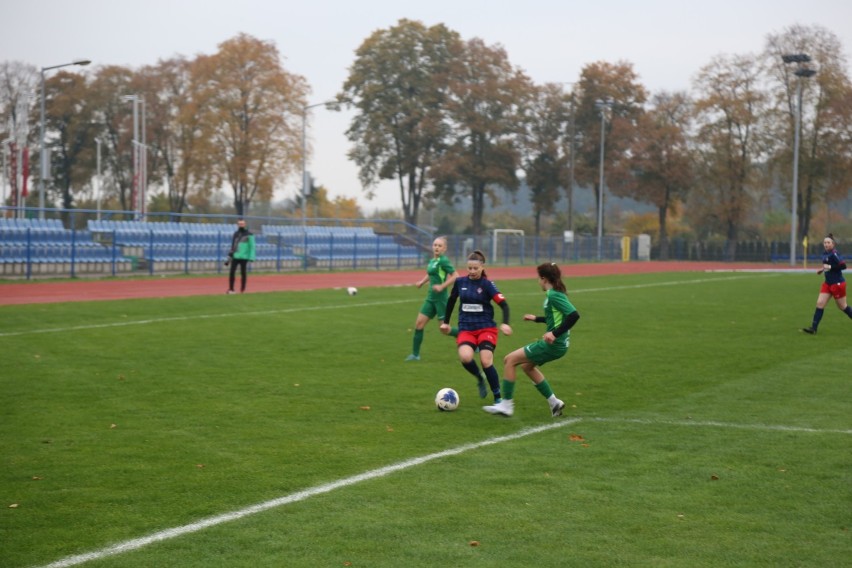 Piłkarki Gromu zremisowały ligowe spotkanie z Wartą Poznań 2:2, przegrywając do przerwy 1:2
