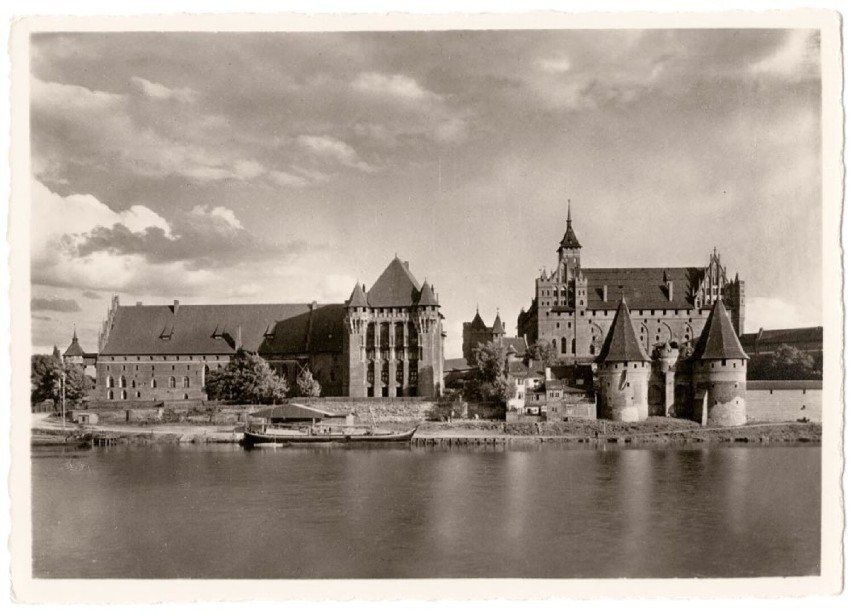 Zamek w Malborku od strony Nogatu przed drugą wojną...