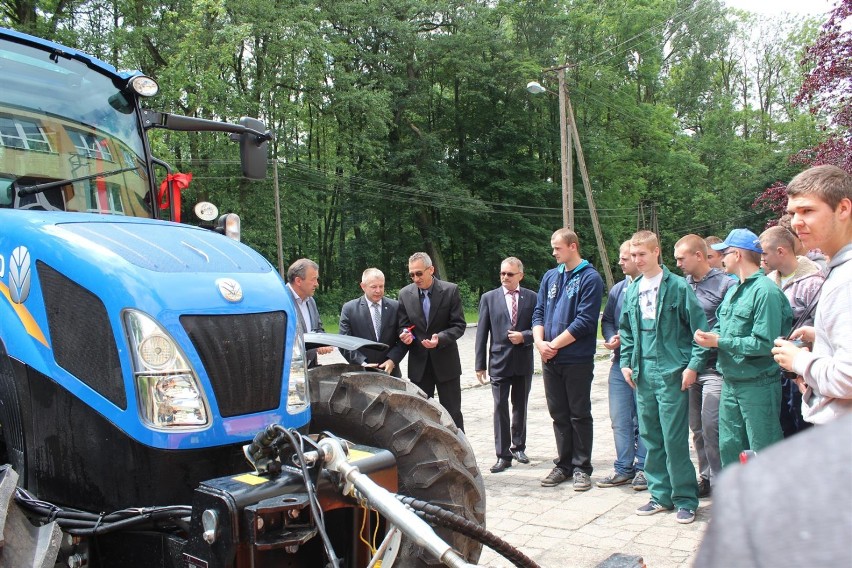 W ZSRCKU w Wojsławicach mają nowy ciągnik