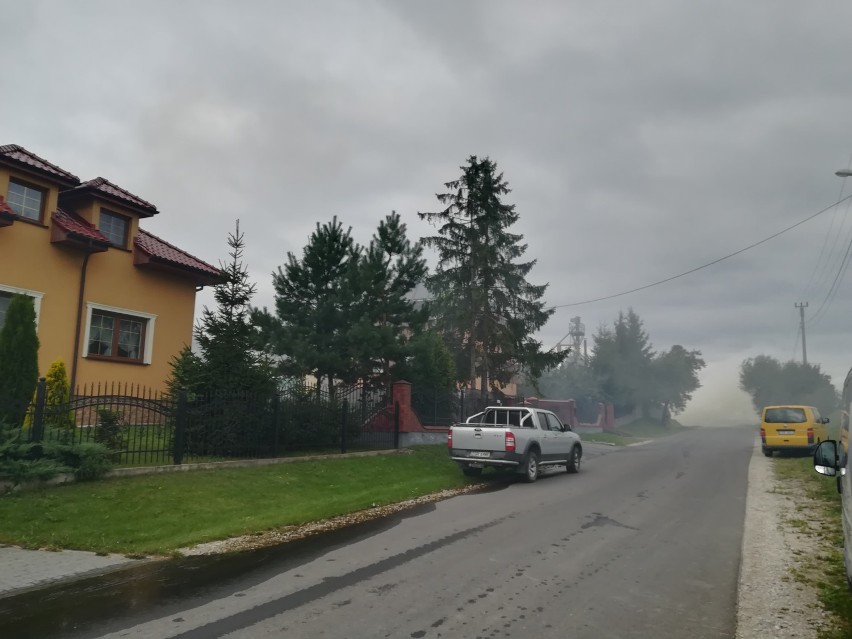 Duży pożar w Szynwałdzie w powiecie grudziądzkim. Płonęła stodoła [wideo, zdjęcia]