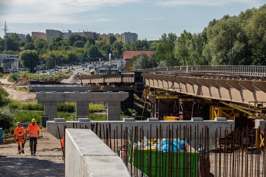 Inwestycja wiąże się z dużą przebudową skrzyżowania ulic...