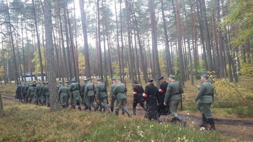 W Lasach Piaśnickich kręcą sceny zbrodni ludobójstwa do filmu "Kamerdyner"