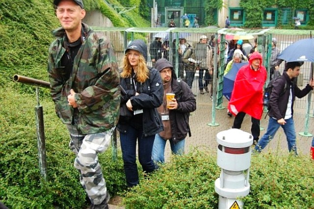 Kultowe warszawskie kluby, skarby z podwórzy śródmiejskich ...