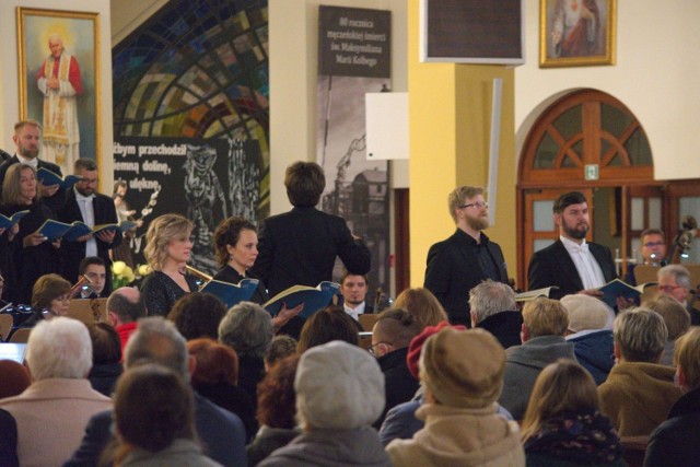 Koncert "Razem przeciwko pandemii" w Olkuszu