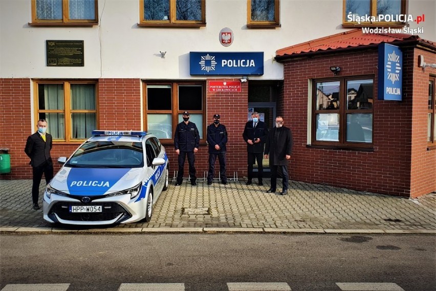 Nowe radiowozy trafiły do policjantów z powiatu...