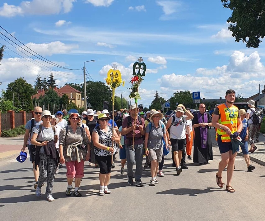 Przez Tum przeszła 41. Płocka Piesza Pielgrzymka. Parafianie...