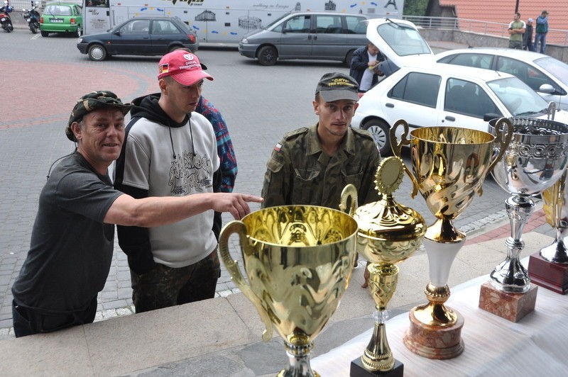 Zawody wędkarskie Media 2012 w Ostrzycach - zdjęcia z Święta Ryby Jeziornej