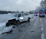 Nowy Tomyśl. Wypadek na trasie Jastrzębsko Stare - Sękowo. Dwa auta zderzyły się czołowo. MAMY ZDJĘCIA!