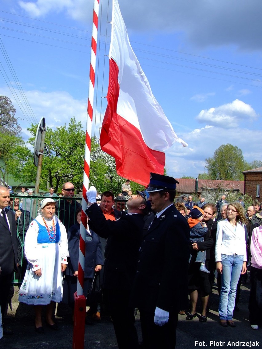 Podniesienie flagi na maszt. Fot. Piotr Andrzejak