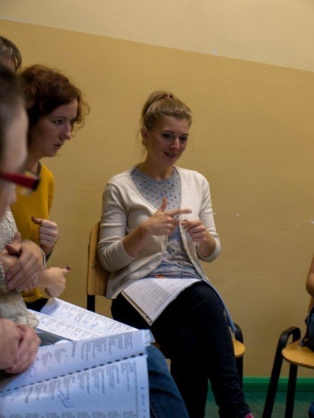 PWSZ w Koninie - studenci uczyli się języka migowego