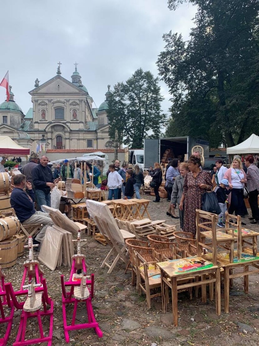 Za nami odpust w Studziannie Poświętnem. Były tańce na dechach, kiermasz, pokazy rękodzieła [ZDJĘCIA]