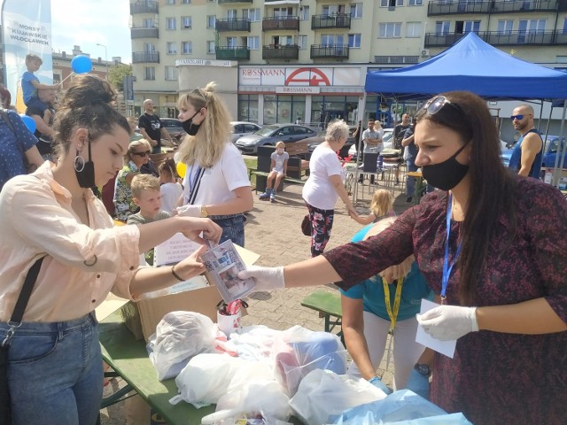 W sobotę 1 sierpnia na placu we Włocławku odbyła się zbiórka pieniędzy na leczenie 10-letniego Kacpra Tesznera. Chłopiec walczy z nowotworem