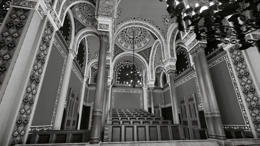 Rekonstrukcja wnętrza synagogi w Łodzi