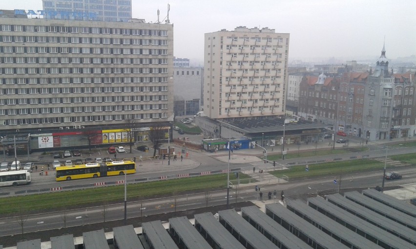 Przebudowa centrum Katowic:

Na obu jezdniach Korfantego...