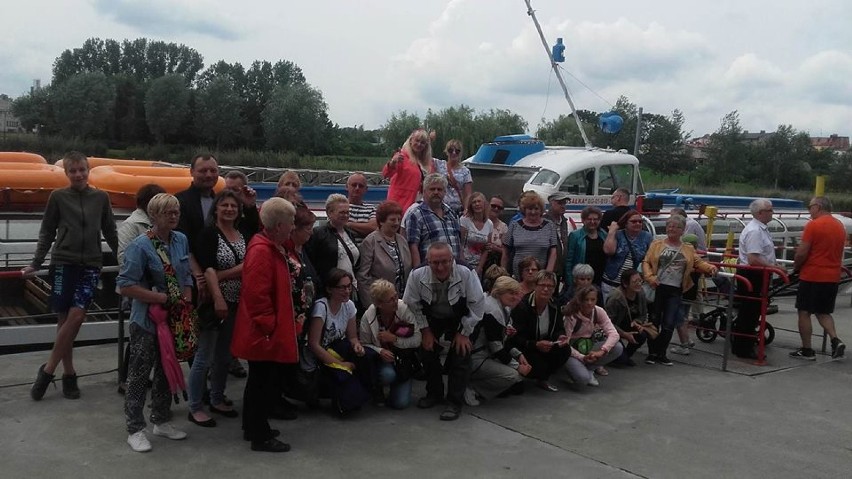 42 członków golubsko-dobrzyńskiego oddziału Polskiego Związku Niewidomych pojechali na wycieczkę 
