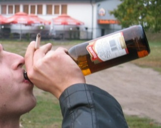 Statystyczny łowiczanin wydał w ubiegłym roku na alkohol 1.117 zł