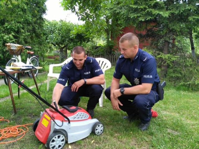 Policjanci z Turku znakowali przedmioty należące do działkowców