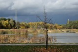 Chlastawa gmina Zbąszynek: Jeziorko Koźlarskie Spróbuj pokochać jesień z niesamowitymi urokami - 26.10.2022 [Zdjęcia]