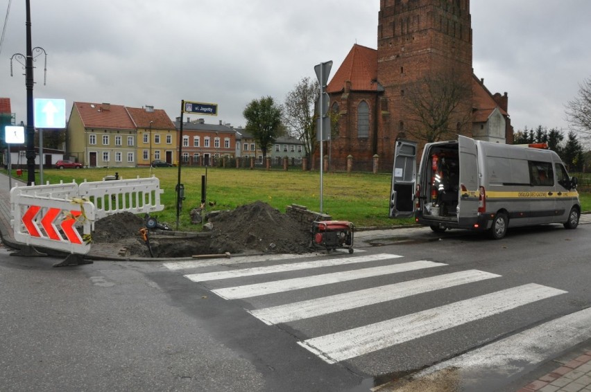 Awaria gazu przy ul. Jagottty w Prabutach. Szukanie przyczyny trwało cztery dni [ZDJĘCIA]