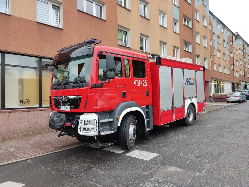 Trzy wozy strażackie w centrum Goleniowa. Co się dzieje?