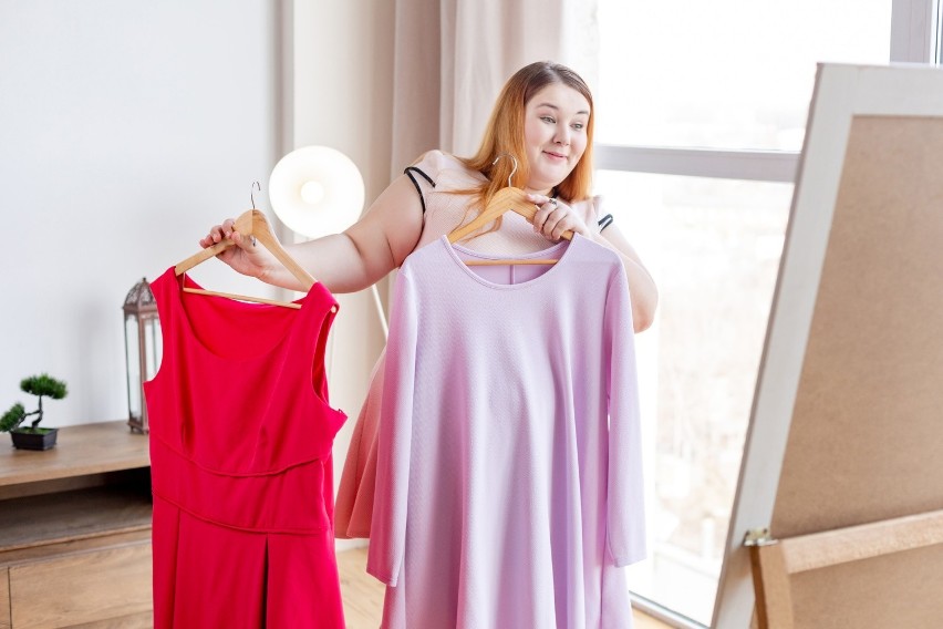 Szukasz sukienki na wesele 2021 i jesteś plus size? Duże rozmiary nie  zwalniają ze stylu! Oto piękne sukienki plus size na wesele, komunię | Gorzów  Wielkopolski Nasze Miasto