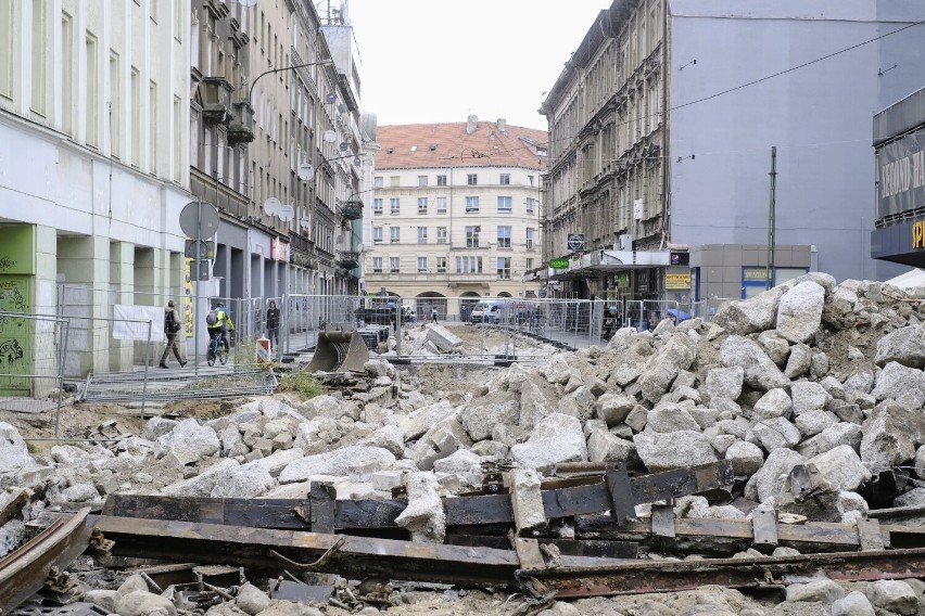 W galerii prezentujemy stan prac rozbiórkowych na ulicy...