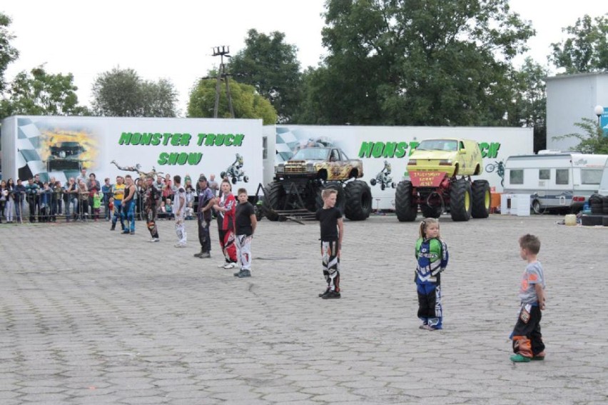 Monster Truck w Chodzieży: Widowiskowe show na targowisku...