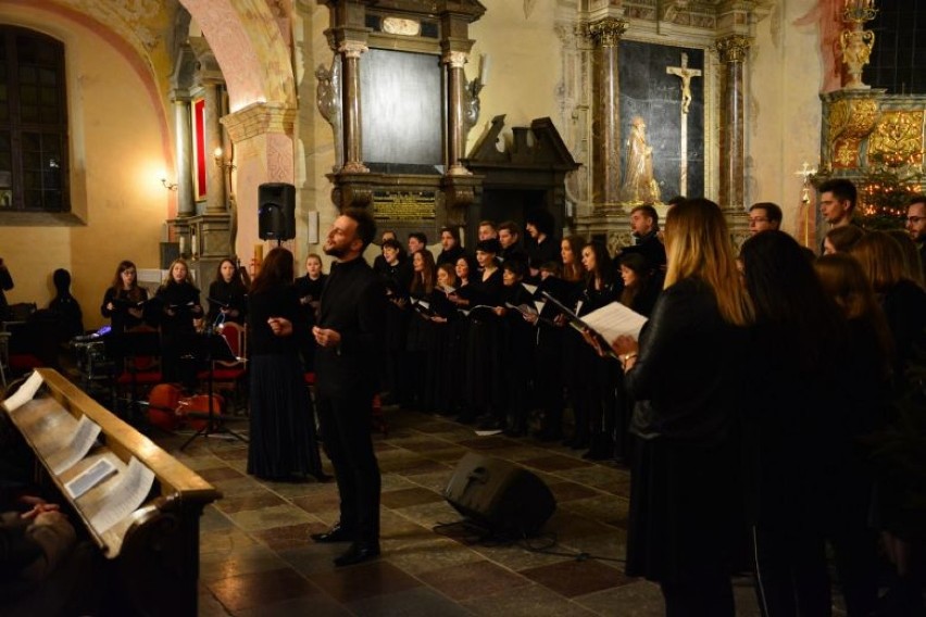 Koncert "Kolęda dla Kalisza" w odrestaurowanym Kościele...