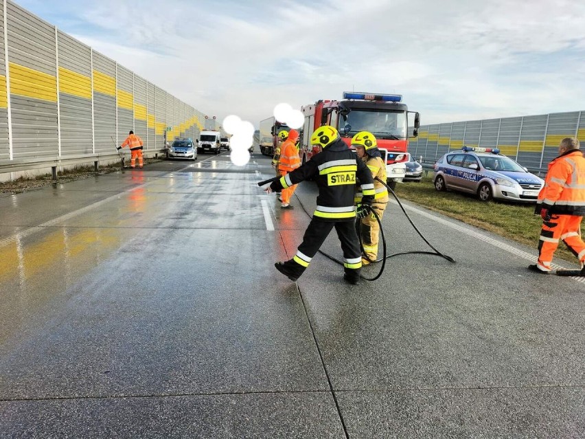 Śmiertelny wypadek na ekspresowej S8 koło Łasku 