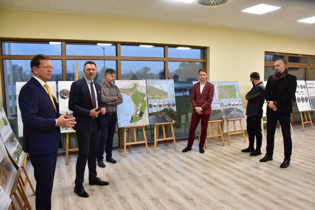 Wystawa prac studentów Politechniki Bydgoskiej, będzie czynna w Centrum Sportów Wodnych do 21 października 2022 roku.