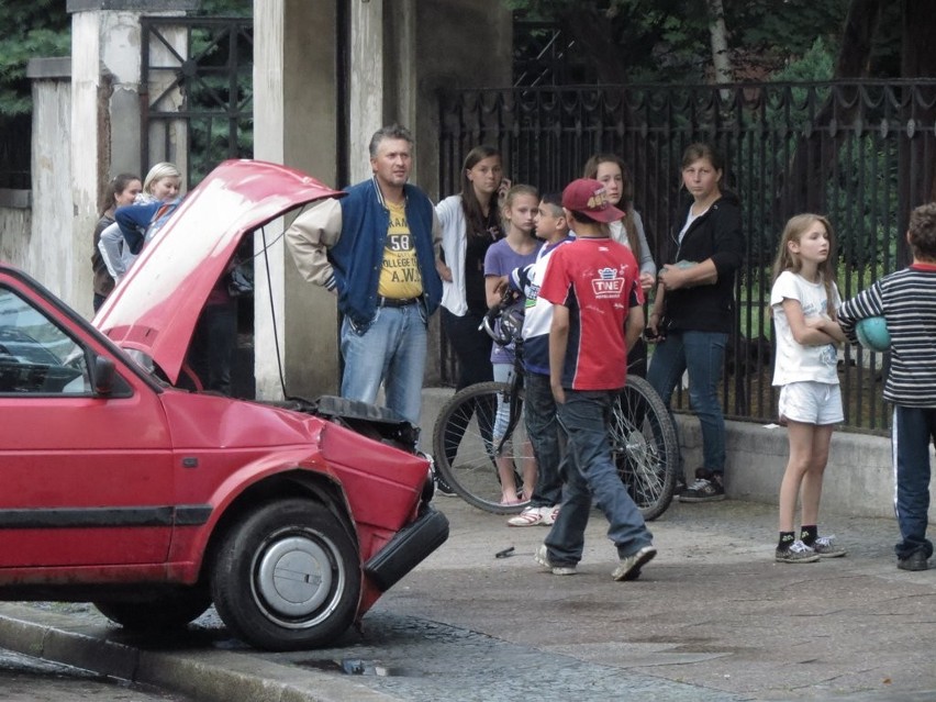 Wrocław: Wypadek na Ołbińskiej, dwoje dzieci w szpitalu