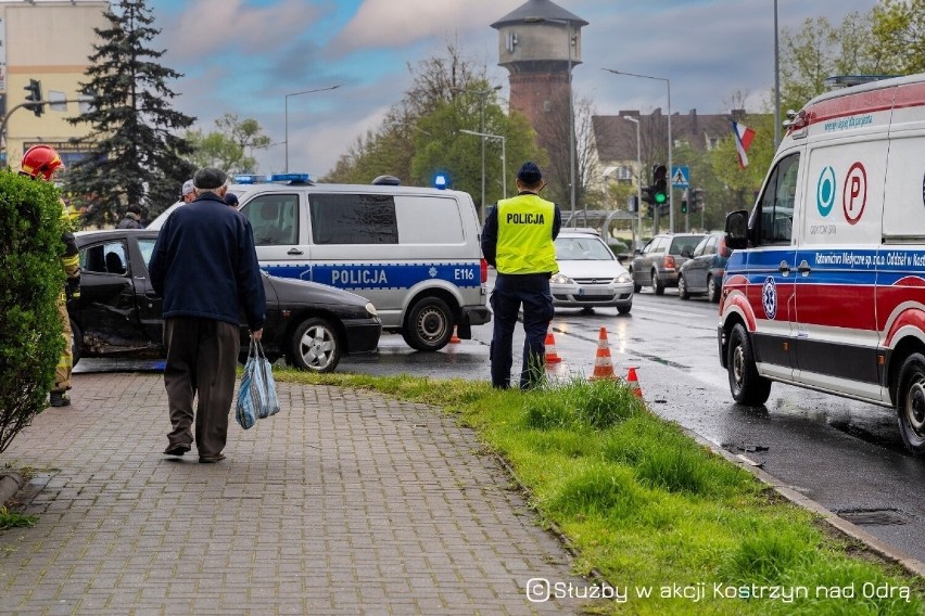 W Kostrzynie nad Odrą zderzyły się dwa auta osobowe