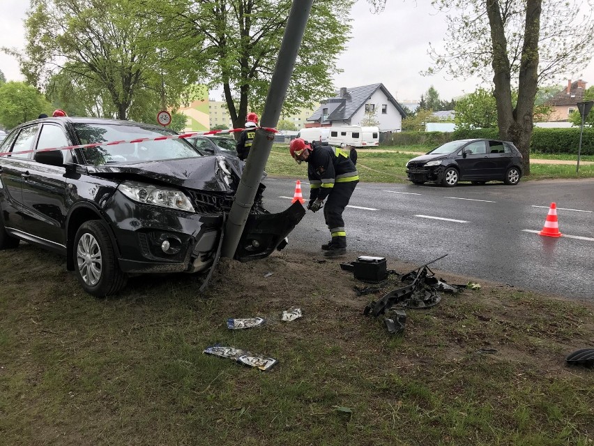 Wypadek na obwodnicy Szczecinka. Zderzenie dwóch aut [zdjęcia]