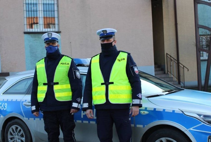 Na sygnałach do porodu. Wieluńscy policjanci eskortowali ciężarną do szpitala 
