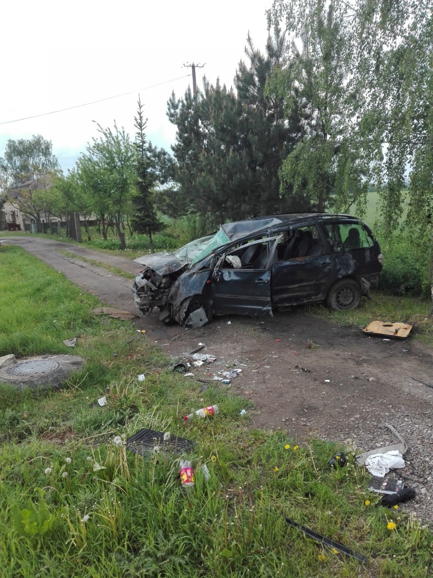   Wypadek w Gorczenicy z udziałem trzech pojazdów 