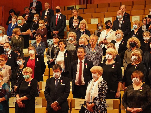 W galerii prezentujemy zdjęcia z pierwszej części spotkania w Akademii Muzycznej  ze środy (13 października). Zorganizowało je Kuratorium Oświaty w Łodzi, oprócz kuratora Waldemara Flajszera, obecny był także wojewoda Tobiasz Bocheński