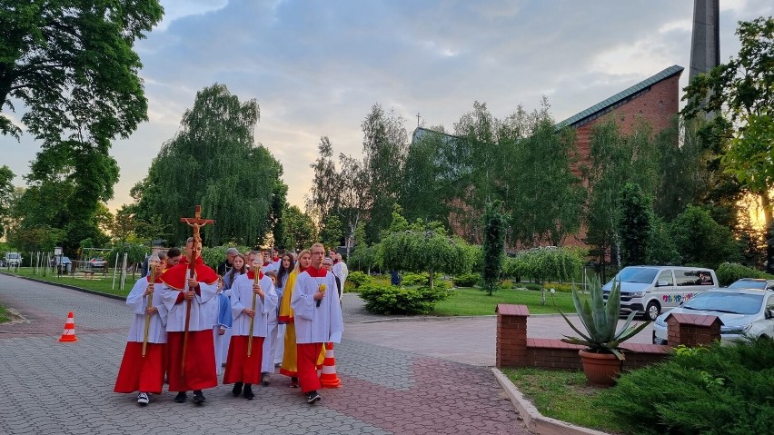 Ostatnie nabożeństwo majowe w parafii św. Antoniego w Zduńskiej Woli