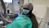 Szpital Powiatowy w Radomsku z nowym sprzętem. Kupiono system chłodzenia skóry głowy stosowany podczas chemioterapii. ZDJĘCIA