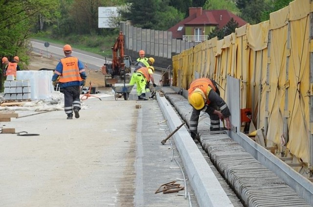 Zamknięcie ul. Białostockiego jest związane z odbudową wiaduktu na DK 94