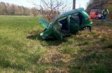Kolizja w Dańcu w gminie Chrząstowice. Kierująca daewoo straciła panowanie nad kierownicą i uderzyła w forda 