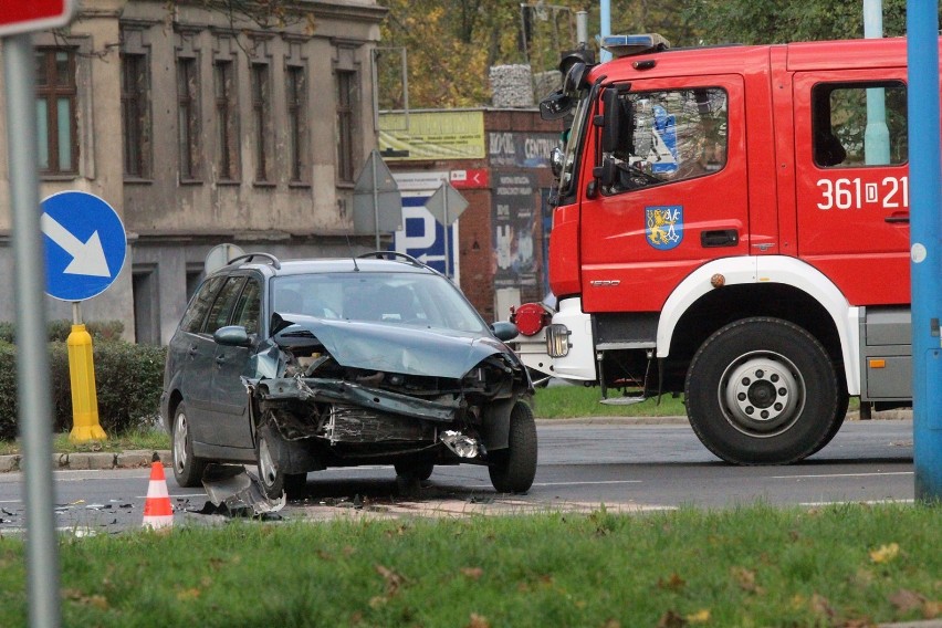 Wypadek na ulicy Piastowskiej w Legnicy