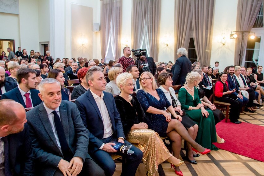 Wałbrzych: VI Finałowa Gala Plebiscytu Gospodarczego Kobiece Twarze (ZDJĘCIA)