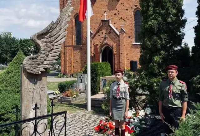 Uroczystości w Janowie tradycyjnie odbyły się przy pomniku pamięci.