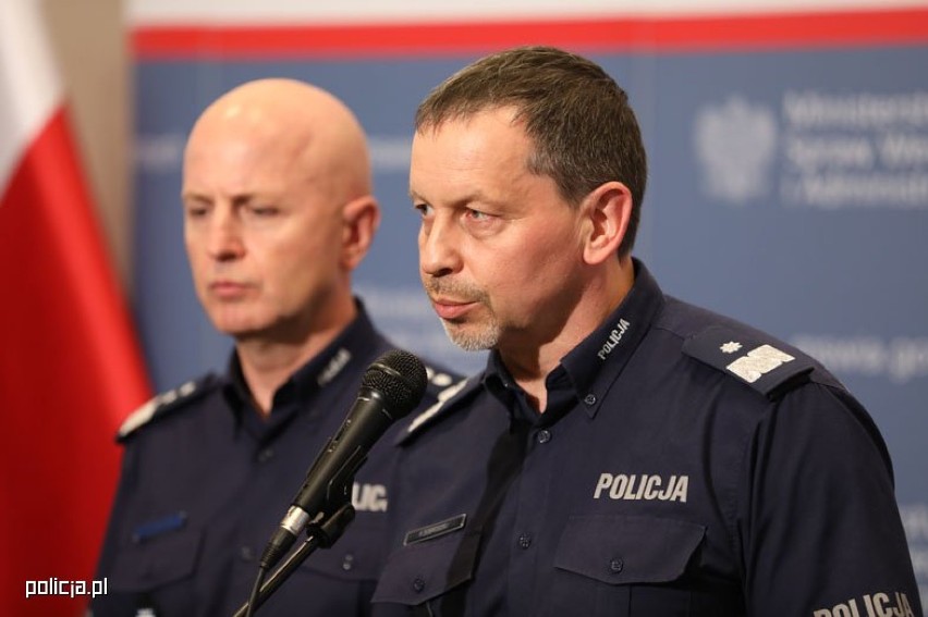 Ponad dwa tysiące kamer osobistych trafi do policjantów w całym kraju. Pierwsze testowali policjanci m.in. z Dolnego Śląska