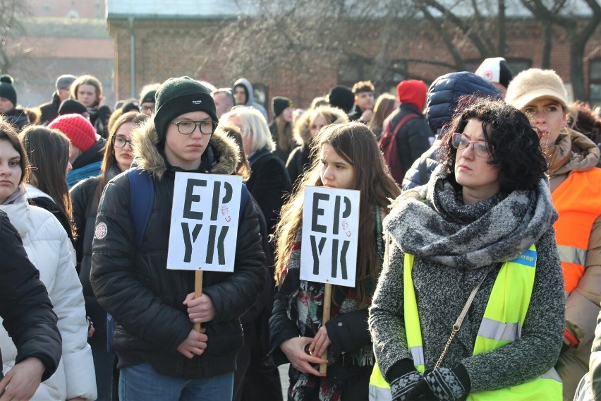 Marsz przeciwko przemocy przeszedł ulicami Zamościa. Uczestniczyły w nim tłumy