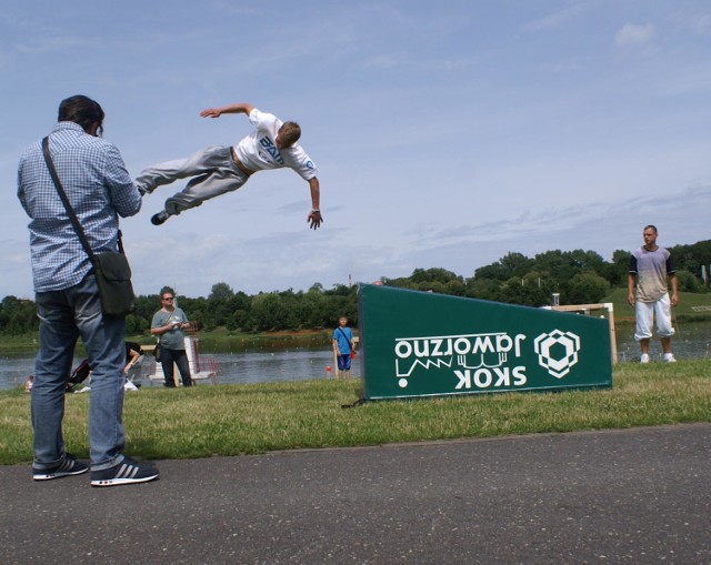 Parkour na Malcie w niedzielę, 12 lipca 

Poznańskie Ośrodki Sportu i Rekreacji zadbały o to, by poznaniacy w weekend się nie nudzili. W soboty i niedziele na Malcie można za darmo poćwiczyć pod okiem instruktorów. 

Zobacz więcej: Malta Poznań: parkour, zumba i aerobik [ZDJĘCIA] 
