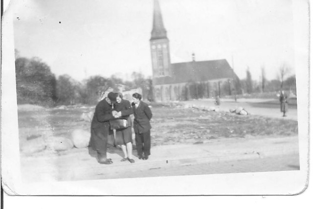 Listonosze pod koniec lat50 na starym mieście.