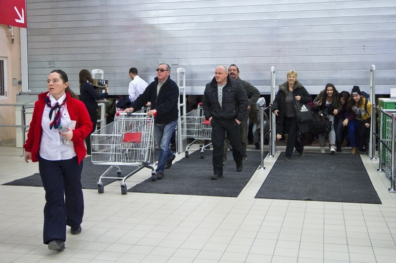 Galeria Bronowice. Największy w Polsce Auchan otwarty