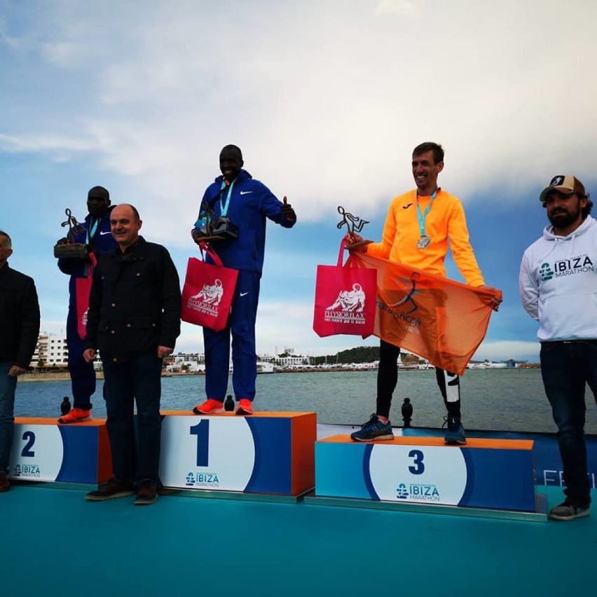 Maciej Łucyk najszybszym EUROPEJCZYKIEM w maratonie na Ibizie 