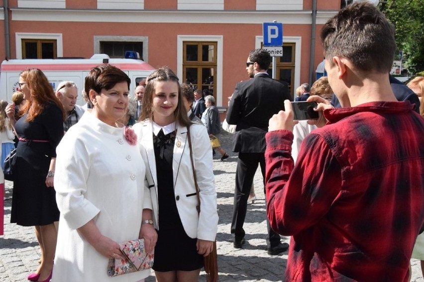 premier szydło na święceniach kapłańskich